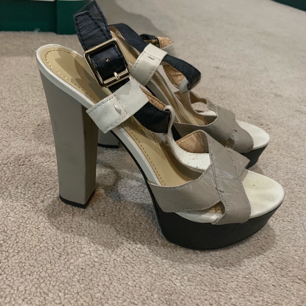 REPORT Colorblock Heel
